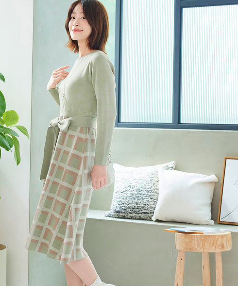 リボンベルト付きチェック柄ニットワンピース